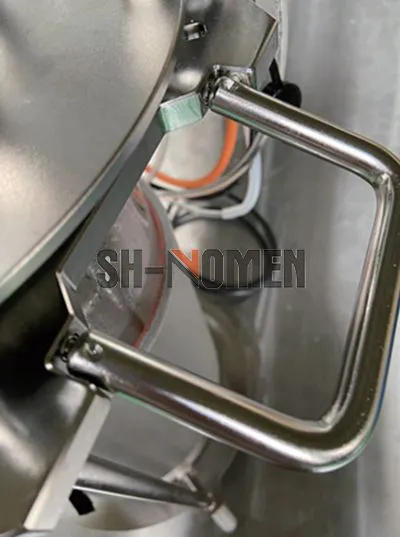 Movable Handle